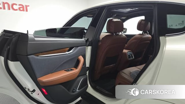 Maserati Levante id 4677857 из Кореи 18
