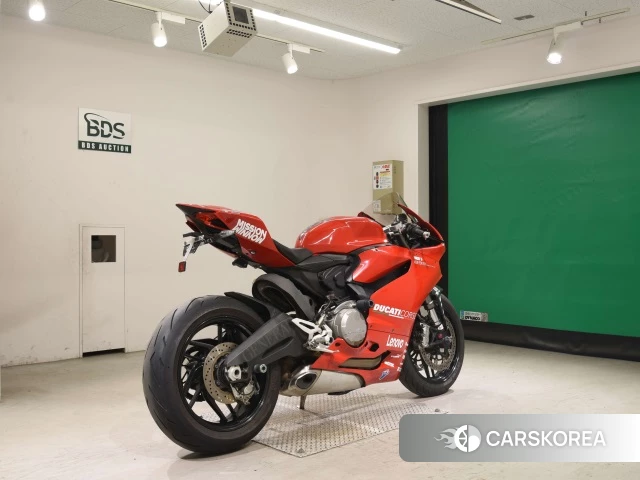 Проданный Ducati 899 PANIGALE 2013 из Японии, фото 2