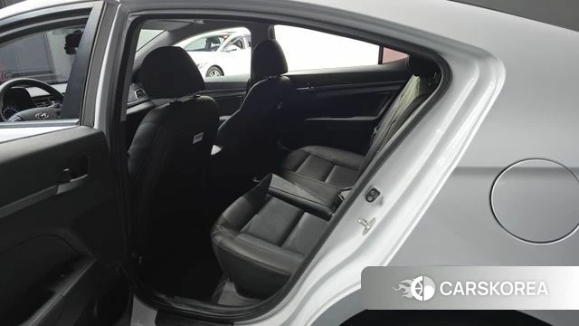 Hyundai Avante AD id 4339886 из Кореи 18