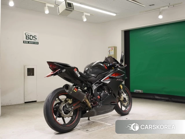 Проданный Honda CBR250RR ABS 2017 из Японии, фото 2