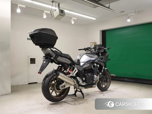 Проданный Honda CB1300SF BOLDOR ABS 2019 из Японии, фото 2