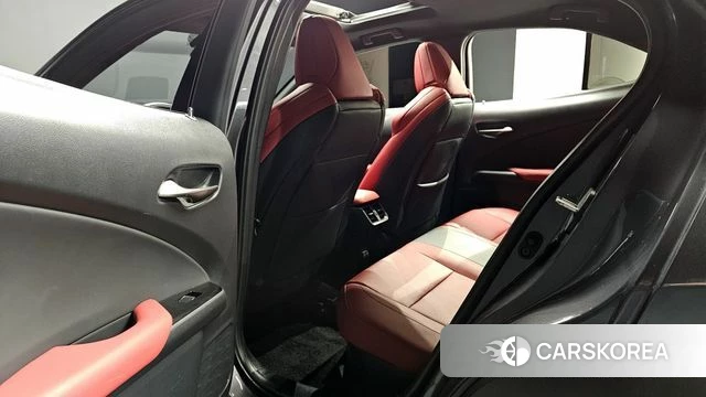 Lexus UX250h id 4388389 из Кореи 18