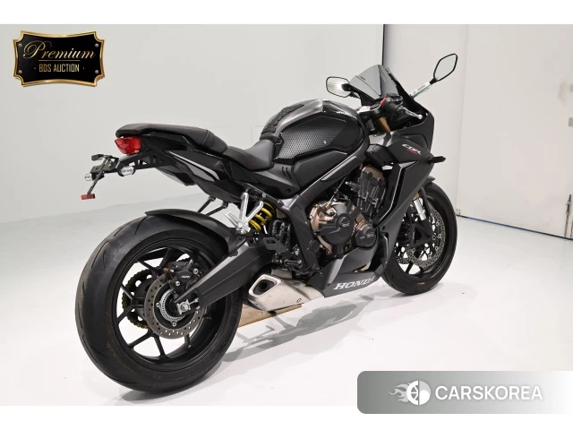 Проданный Honda CBR650R id 4176264 из Японии, фото 2