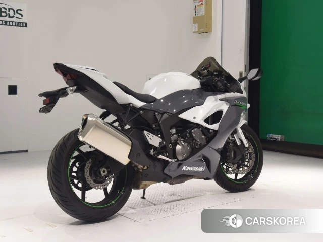 Проданный Kawasaki ZX-6R NINJA ABS 2020 из Японии, фото 2
