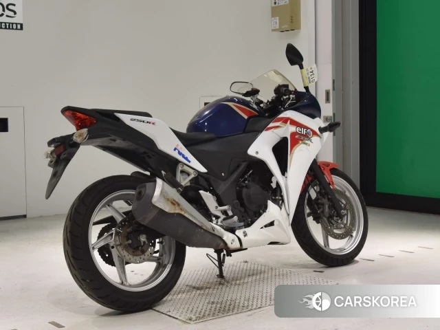 Проданный Honda CBR250R ABS 2011 из Японии, фото 2