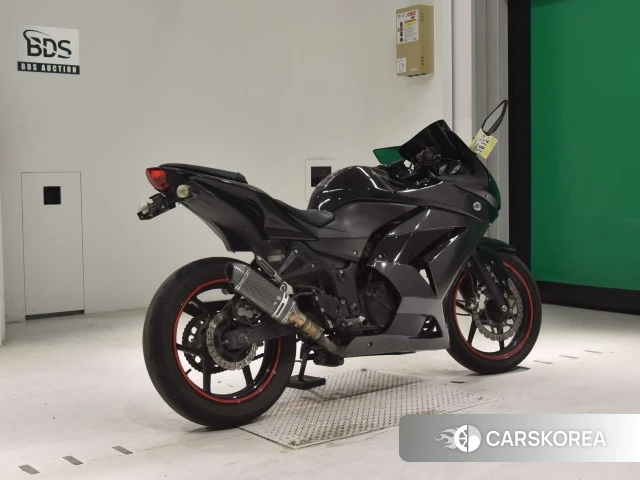 Проданный Kawasaki NINJA 250R 2012 из Японии, фото 2