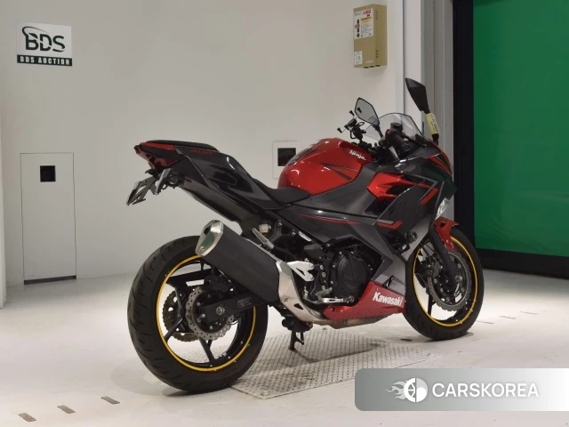 Проданный Kawasaki NINJA 400 2018 из Японии, фото 2