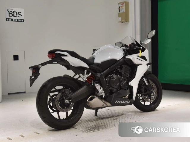 Проданный Honda CBR650R 2023 из Японии, фото 2
