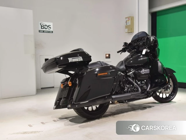 Проданный Harley-Davidson Street Glide FLHXS1870 2019 из Японии, фото 2