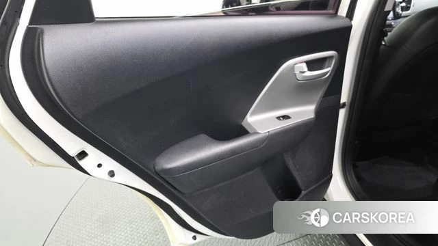 Kia Niro id 4755469 из Кореи 18