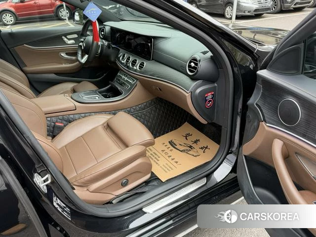 Mercedes-Benz E-class id 4300425 из Китая 18