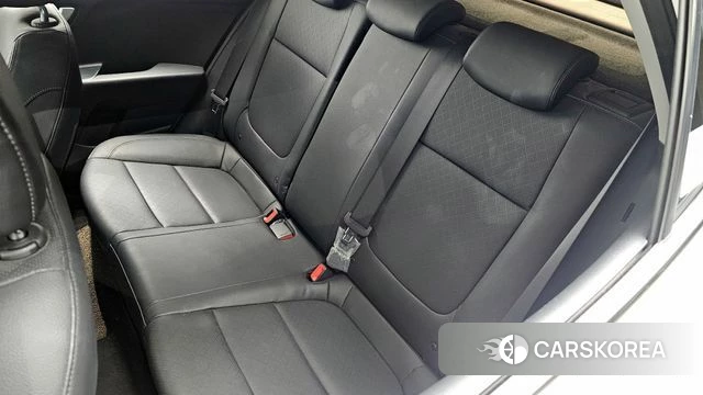 Kia Stonic id 4188679 из Кореи 18