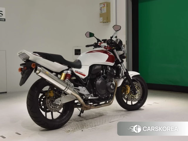 Проданный Honda CB400SF ABS 2014 из Японии, фото 2