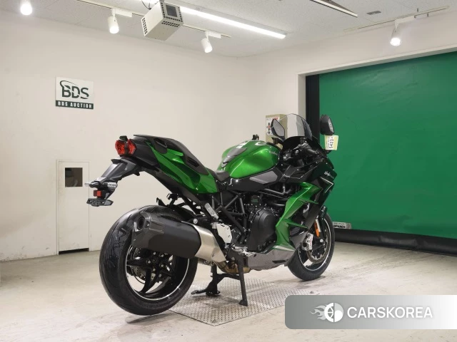Проданный Kawasaki NINJA H2 SX SE 2022 из Японии, фото 2