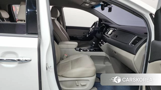 Kia The New Carnival id 4325849 из Кореи 18
