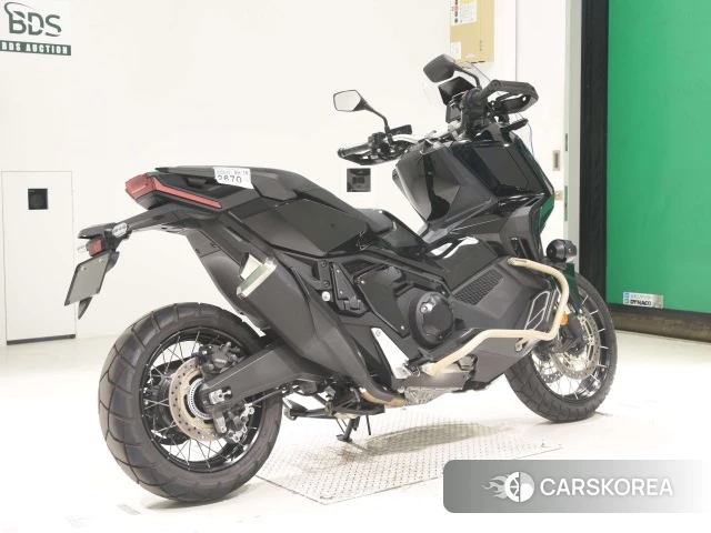Проданный Honda X-ADV 750 2021 из Японии