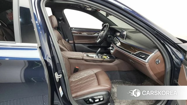 BMW 7 Series (G11) id 4501950 из Кореи 18