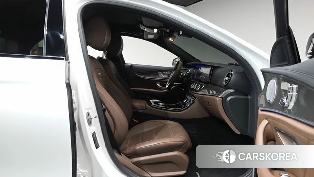 Mercedes-Benz E-Class W213 id 4465196 из Кореи 18