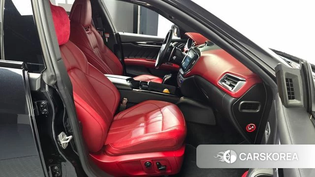 Maserati Ghibli id 4721896 из Кореи 18