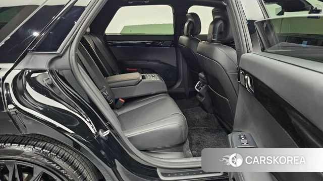 Hyundai Grandeur (GN7) id 4185888 из Кореи 18