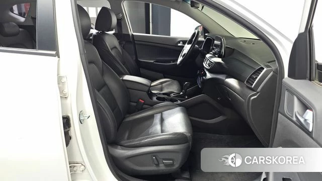 Hyundai All New Tucson id 4447890 из Кореи 18