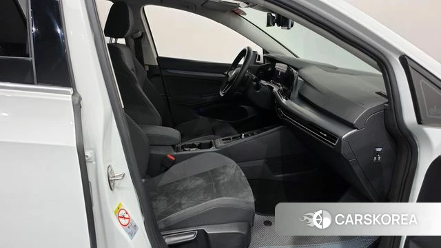 Volkswagen Golf 8th Generation id 4905774 из Кореи 18
