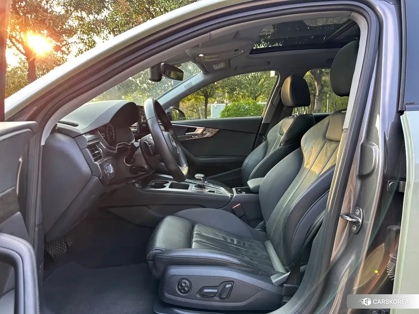Audi A4L id 4628453 из Китая 18