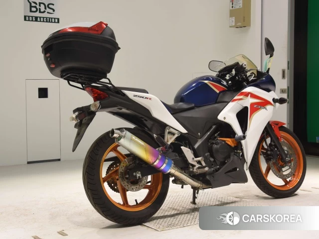 Проданный Honda CBR250R 2011 из Японии, фото 2