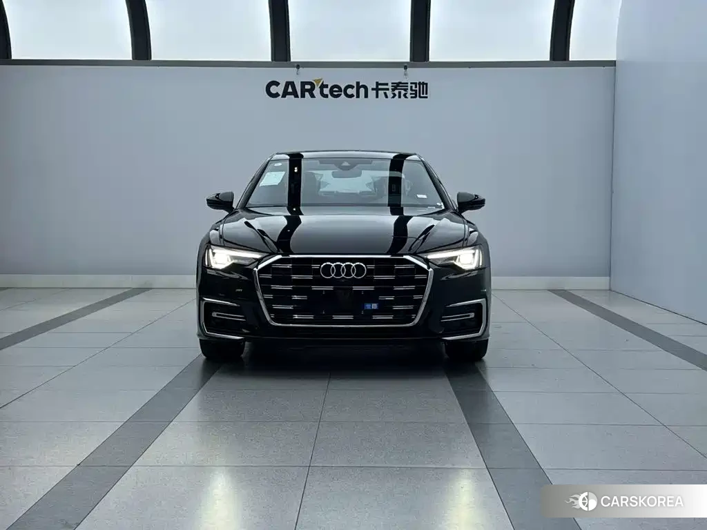 Audi A6L id 4559644 из Китая 18
