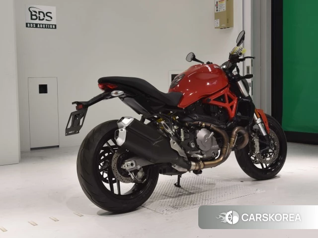 Проданный Ducati MONSTER 821 2018 из Японии, фото 2