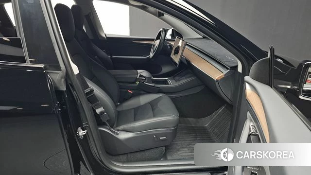 Tesla Model Y id 4474355 из Кореи 18