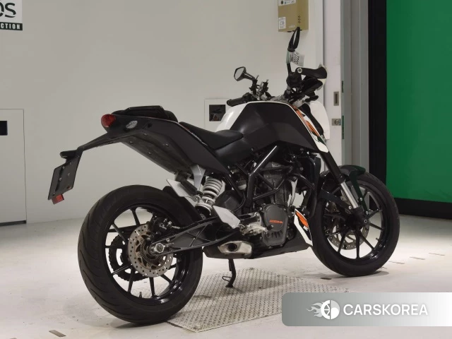 Проданный KTM 200 DUKE 2013 из Японии, фото 2