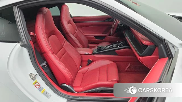 Porsche 911(992) id 4691828 из Кореи 18