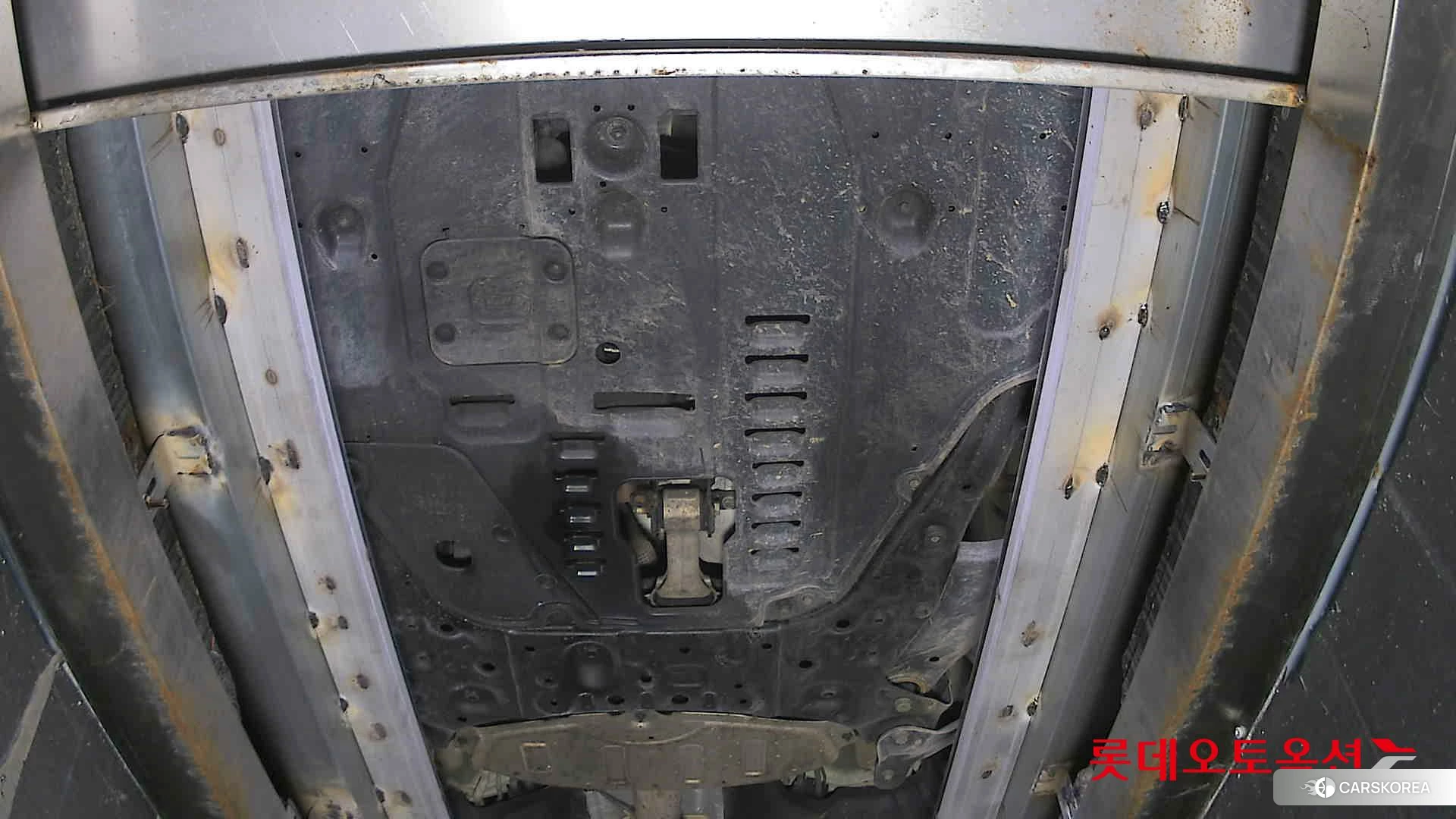 Kia Carnival id 3875729 из Кореи 18