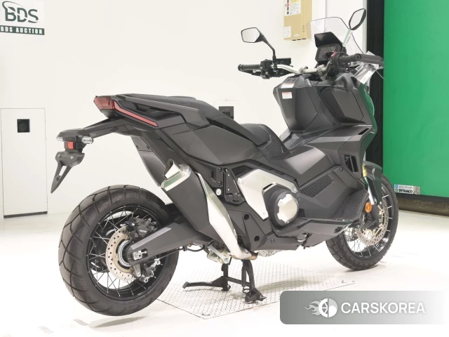 Проданный Honda X-ADV 750 2024 из Японии