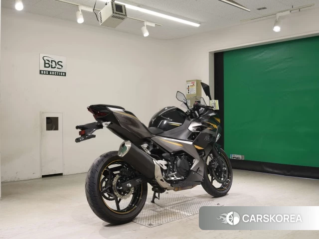 Проданный Kawasaki NINJA 400 2021 из Японии, фото 2