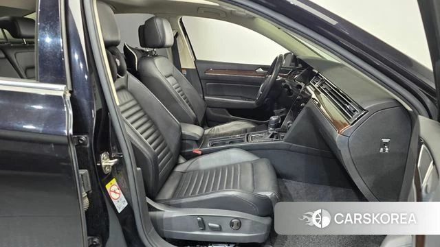 Volkswagen Passat GT (B8) id 4776347 из Кореи 18