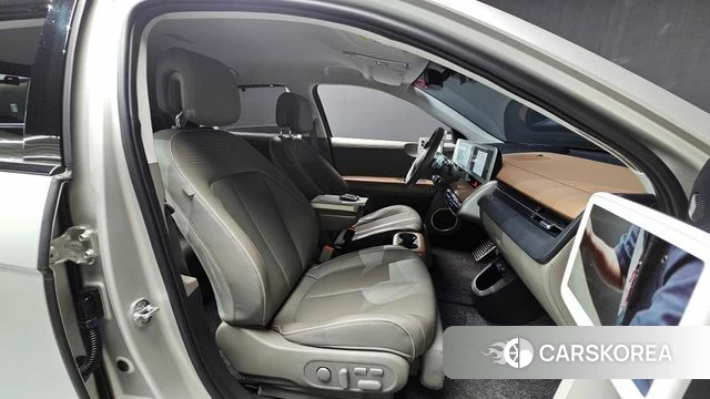 Hyundai Ionic 5 id 4518042 из Кореи 18