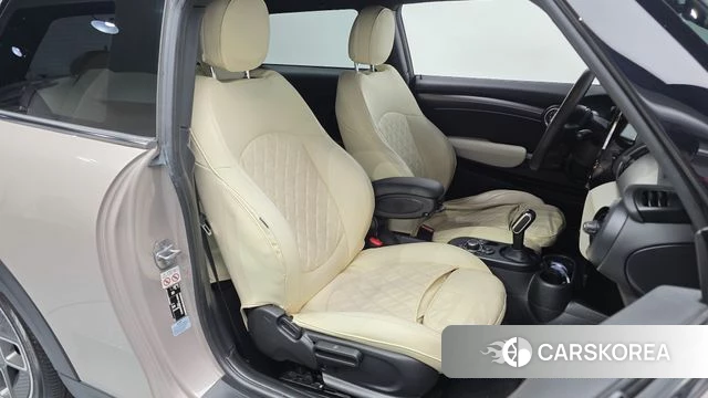 Mini Cooper Electric id 4282073 из Кореи 18