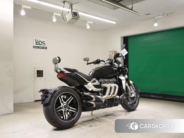 Проданный Triumph ROCKET 3 GT 2024 из Японии, фото 2