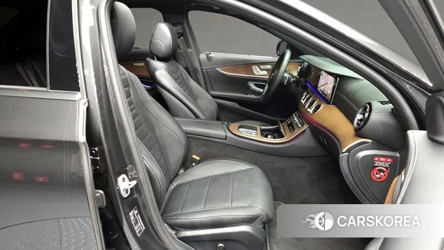 Mercedes-Benz E-Class W213 id 4266853 из Кореи 18