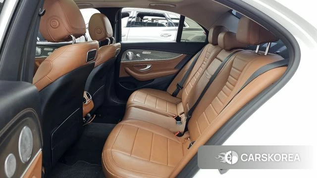 Mercedes-Benz E-Class W213 id 4794569 из Кореи 18