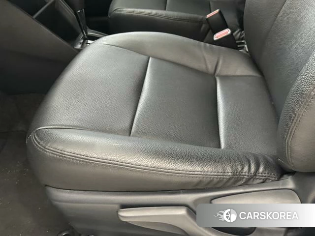 Toyota YARIS L Zhixuan id 4299917 из Китая 18