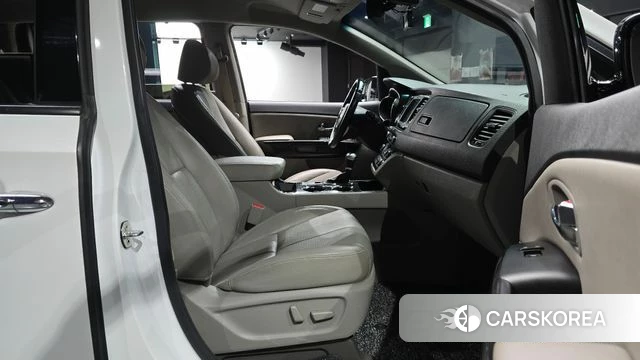 Kia The New Carnival id 4658099 из Кореи 18