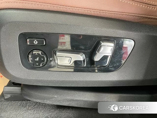 BMW X7 id 4298145 из Китая 18