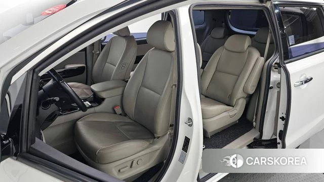 Kia The New Carnival id 4424647 из Кореи 18