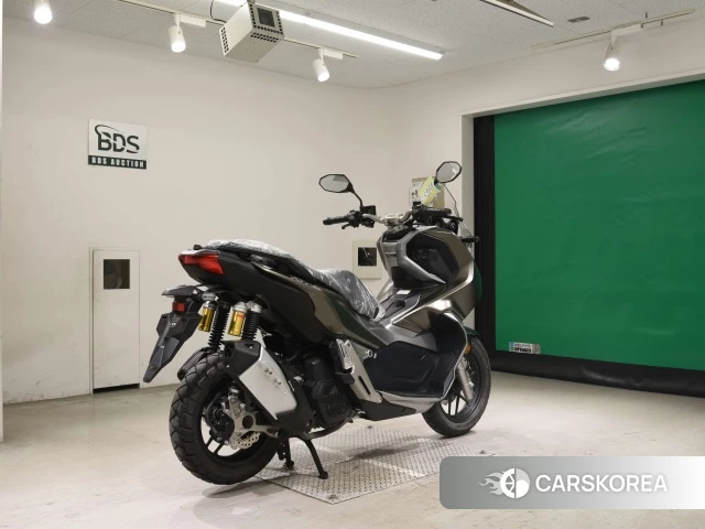 Проданный Honda ADV150 id 4176905 из Японии, фото 2