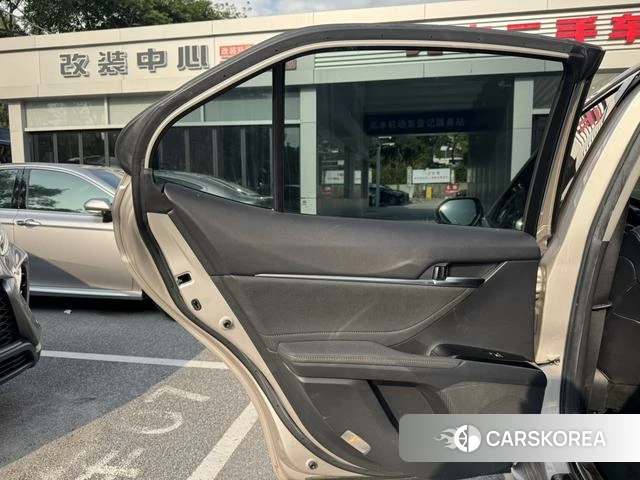 Toyota Camry id 4262596 из Китая 18