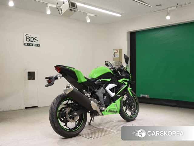 Проданный Kawasaki NINJA 250SL 2015 из Японии, фото 2