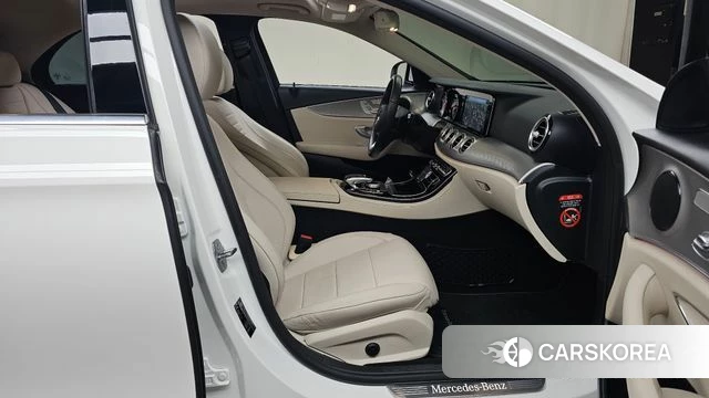 Mercedes-Benz E-Class W213 id 4873630 из Кореи 18